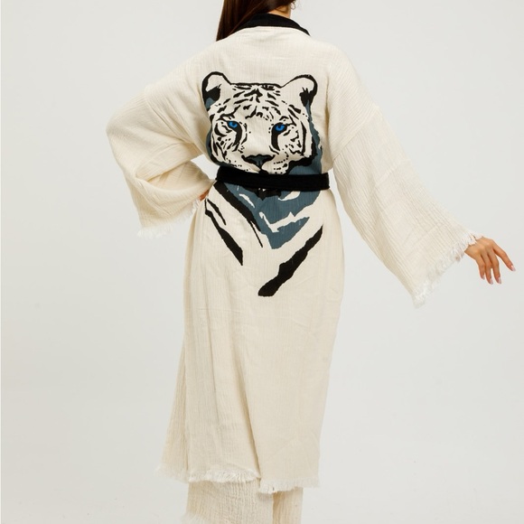 Cotton Robe Kimono with Tiger Design
